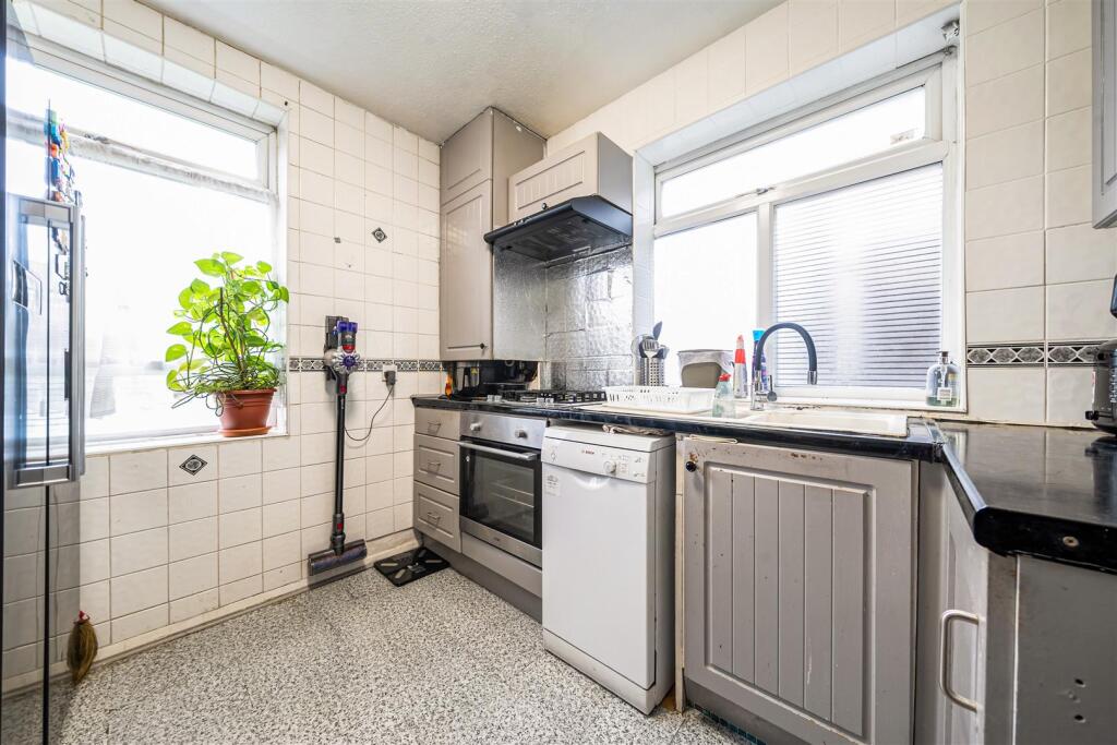 Kitchen.jpg