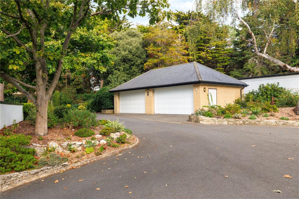 Double Garage