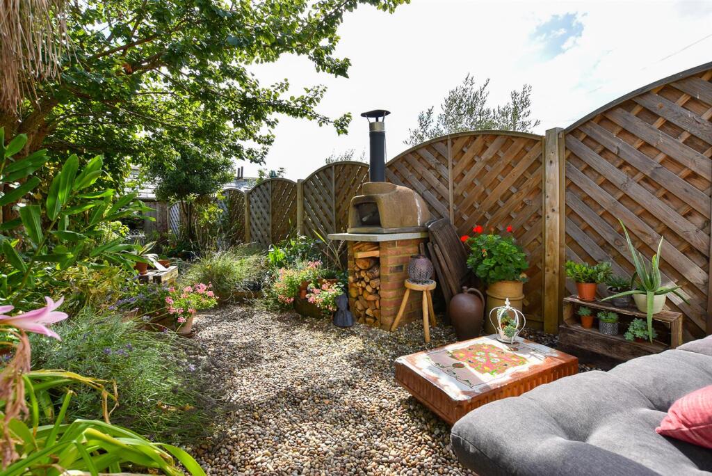 # Rear Garden.jpg