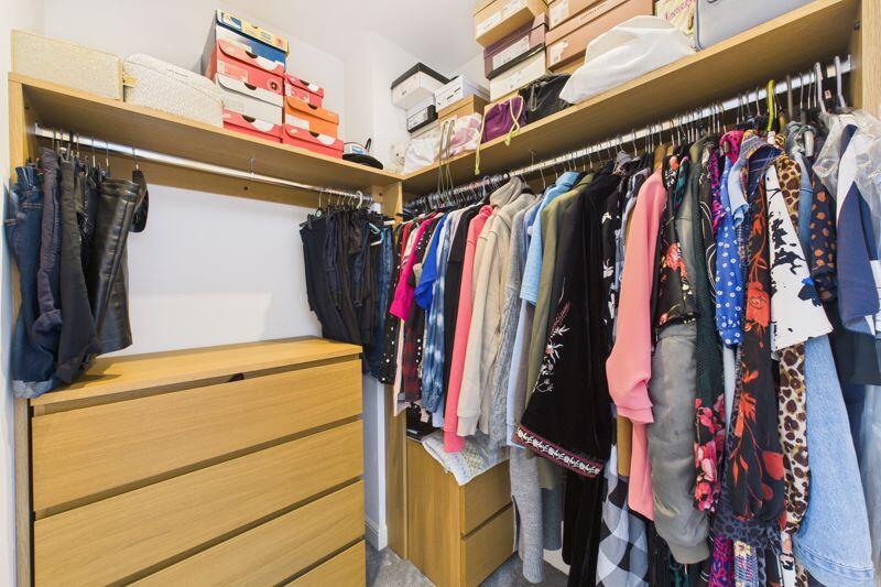 Walk-In Wardrobe