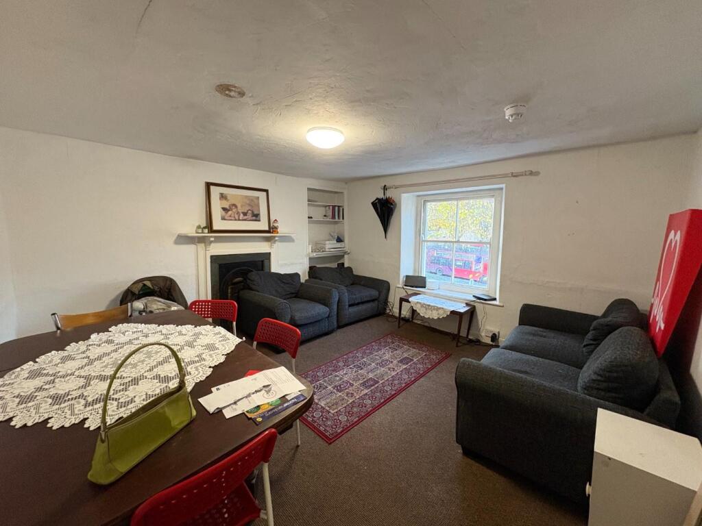 Living Room.jpeg