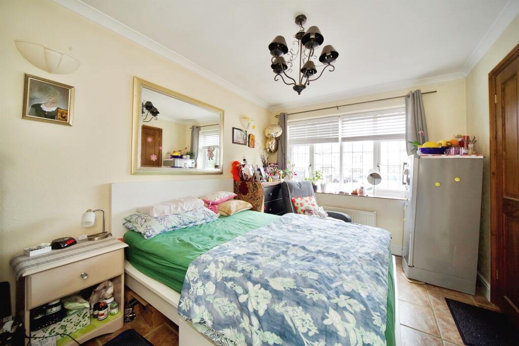 Bedroom 4/Additional Reception