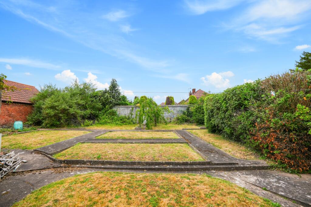 EweMove Estate Agent Scunthorpe South - Gardens