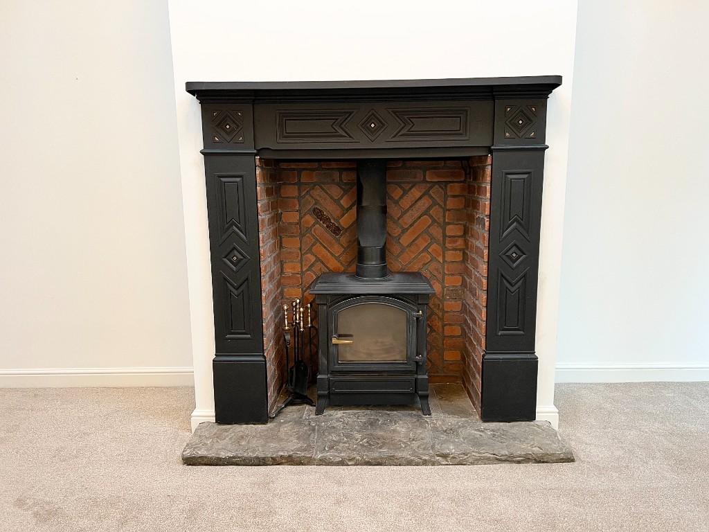 LOG BURNER