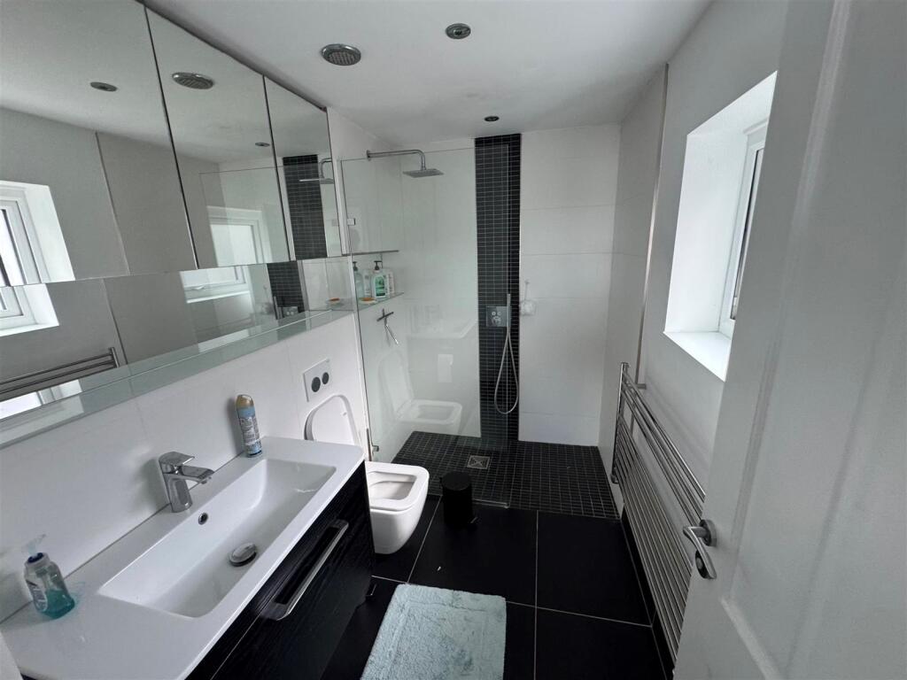 En-Suite Shower Room