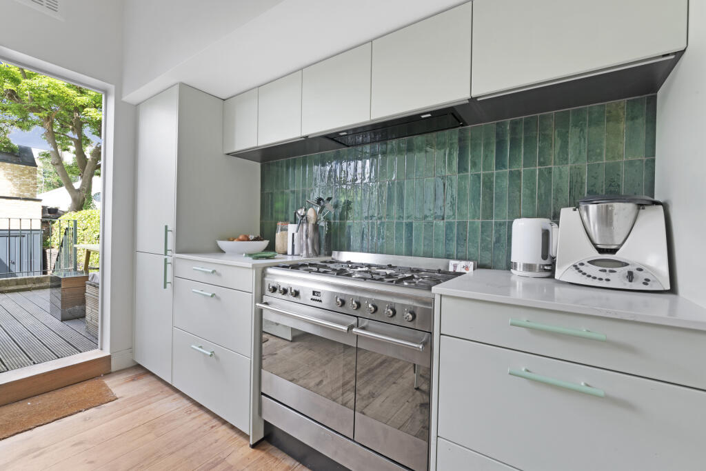 MILTON GROVE, 102-22