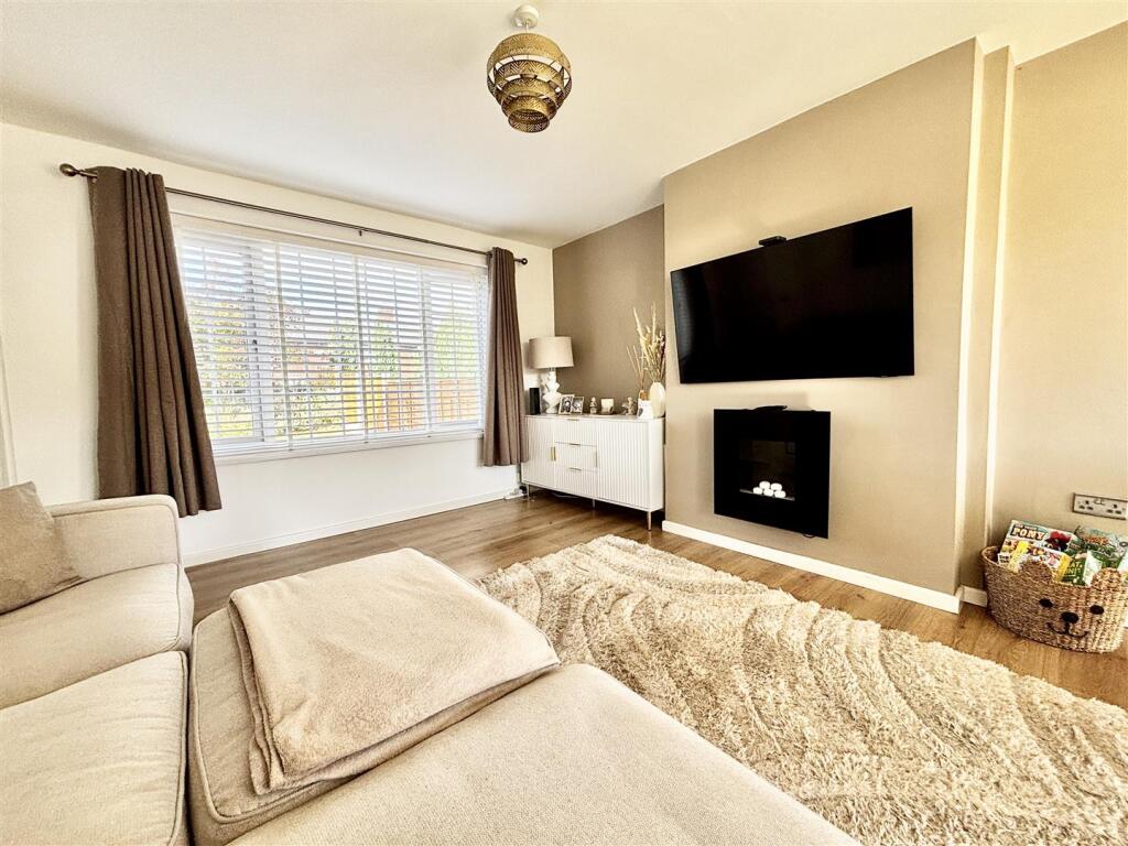 Lounge/Diner View Four