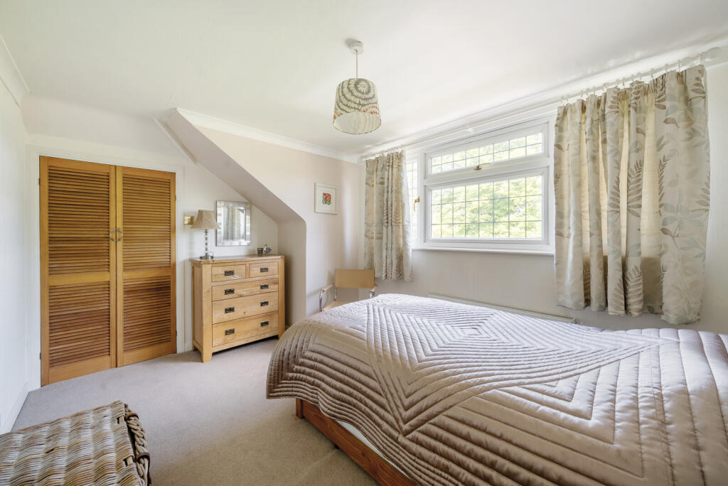 1295786-29-682b66...