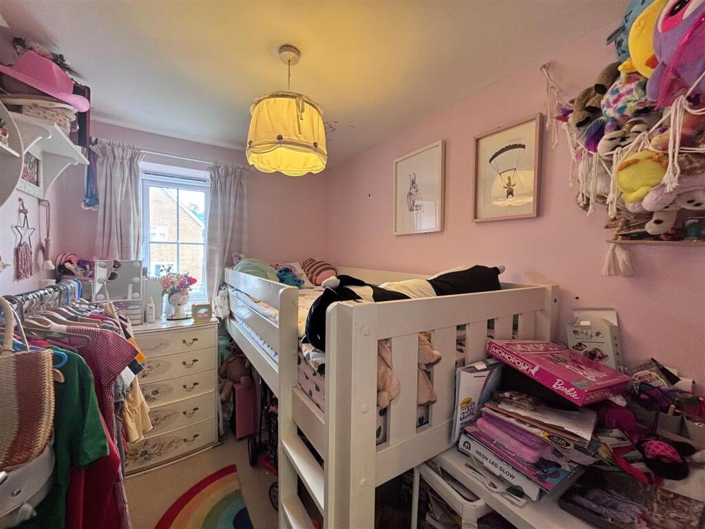 bedroom3.jpg