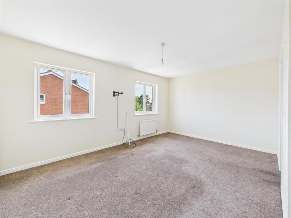Bedroom: