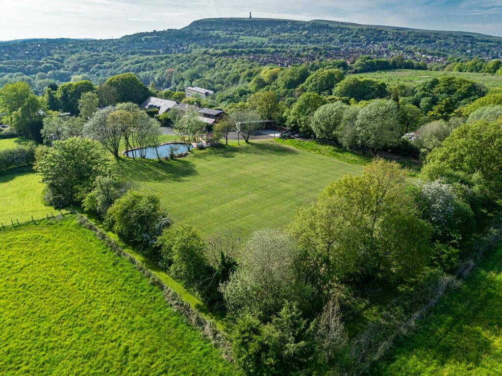 Cragg Farm Aerials-19.jpg