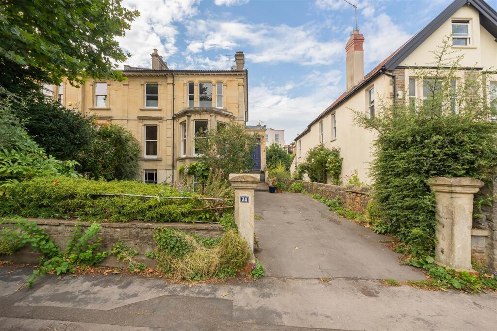 34-St-Matthews-Road-BS6-5TU-35.jpg