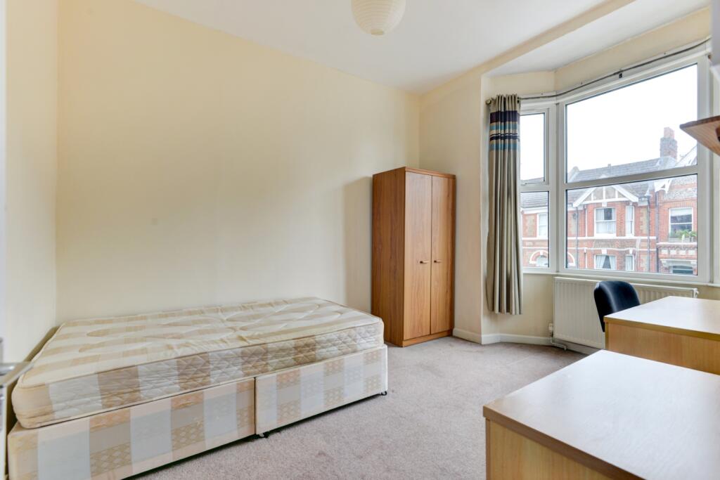 183 Queens Park Road Bedroom 5 (2)