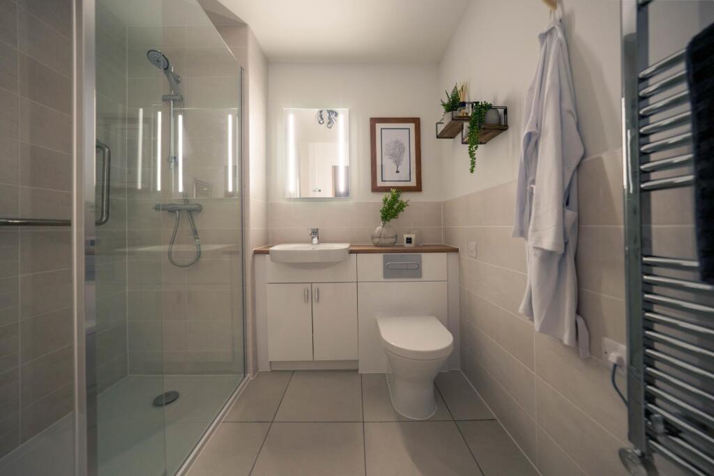 Show Apartment Shower Room  