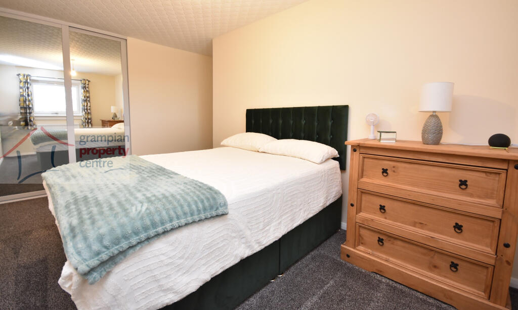 bed 1 2nd .JPG
