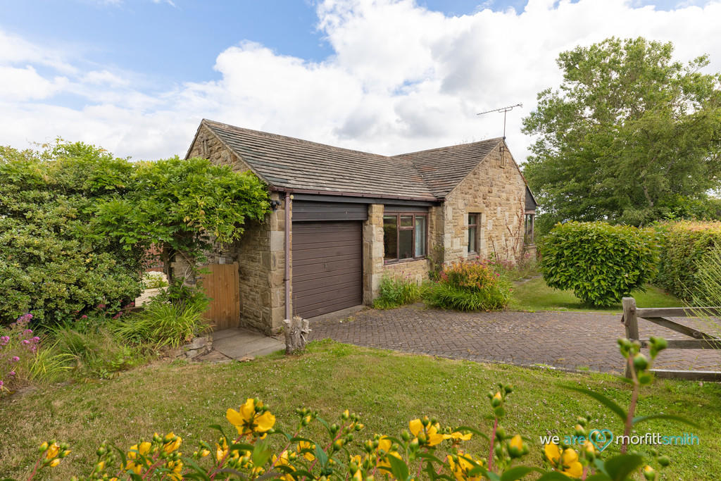 Garage/Driveway