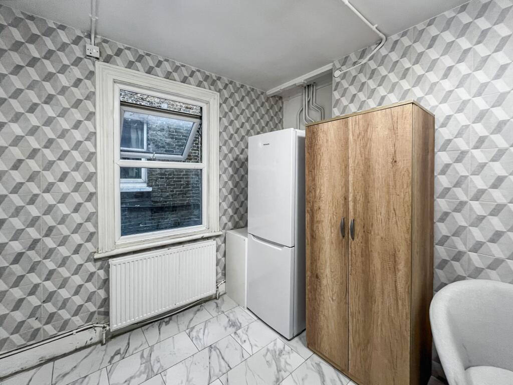 304A High Street, Sutton, Surrey, SM1 1PQ