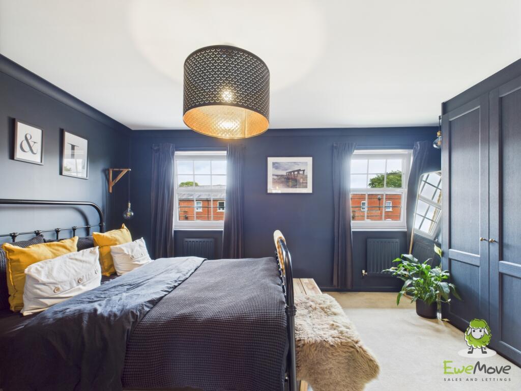 EweMove Basingstoke Estate Agents 21 Gaiger Avenue