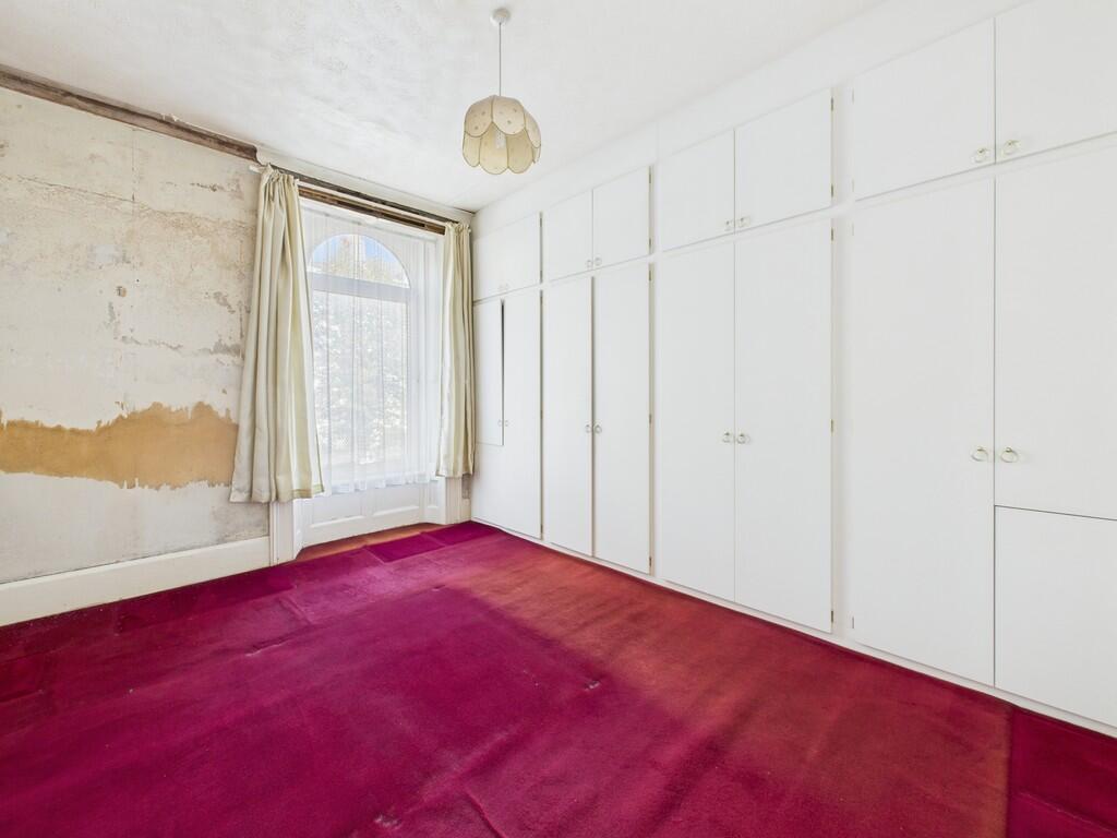 CAM03974G0-PR0215...