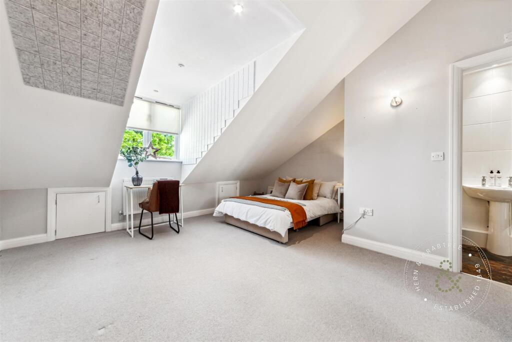 Vicarage-Mews-01.jpg