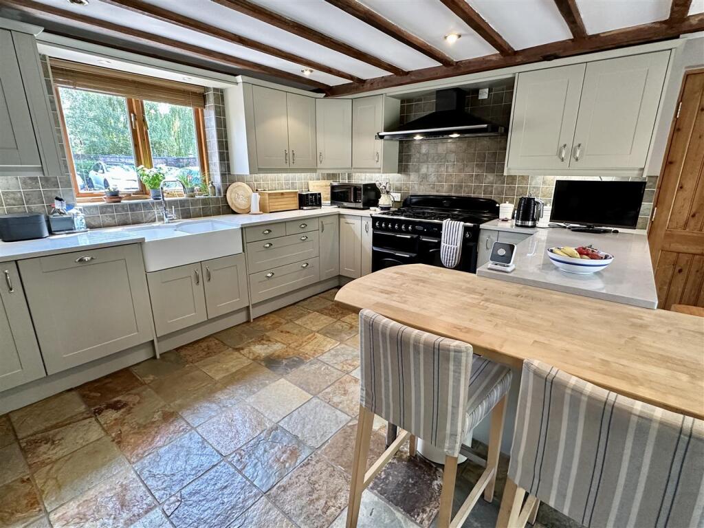 breakfast kitchen