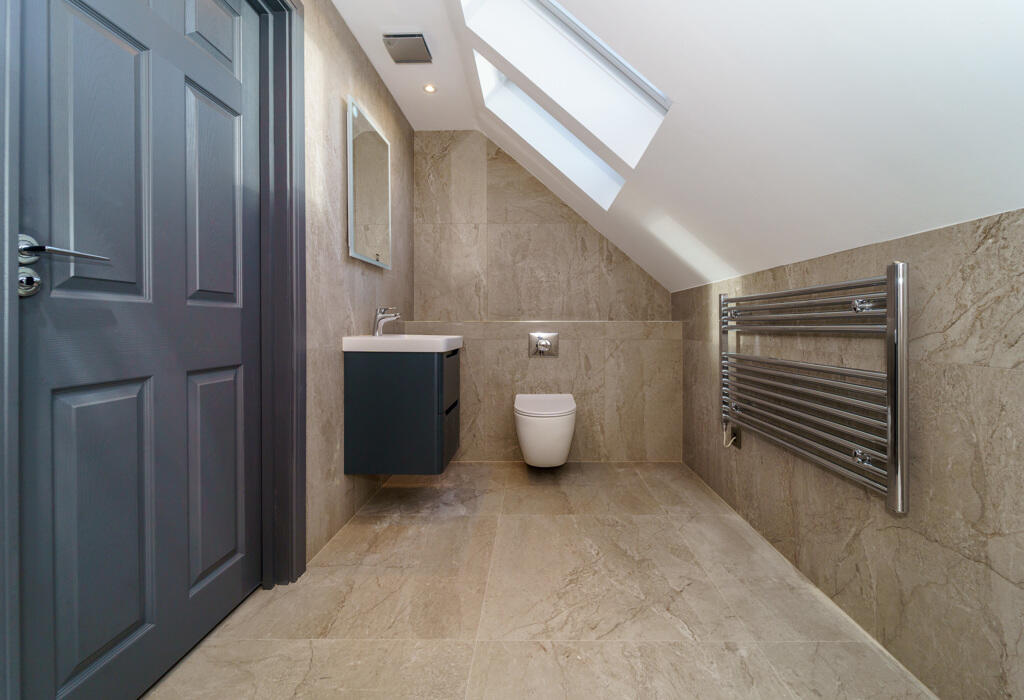 En-suite Bedroom 3