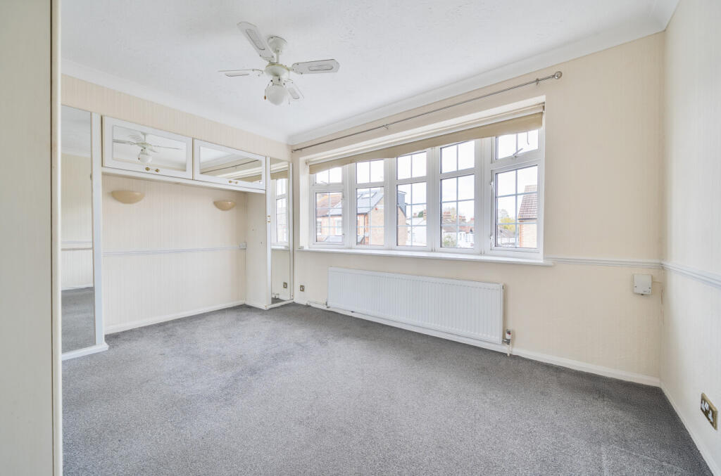 1372433-8-68ff7ab...