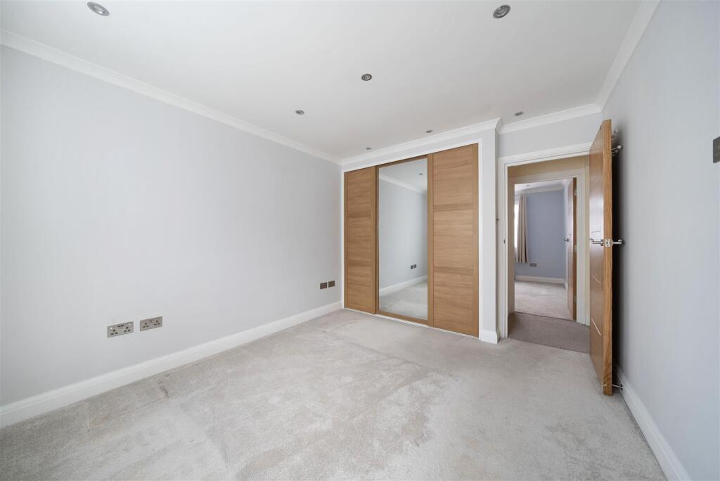 Bedroom 5 2nd angle.jpg