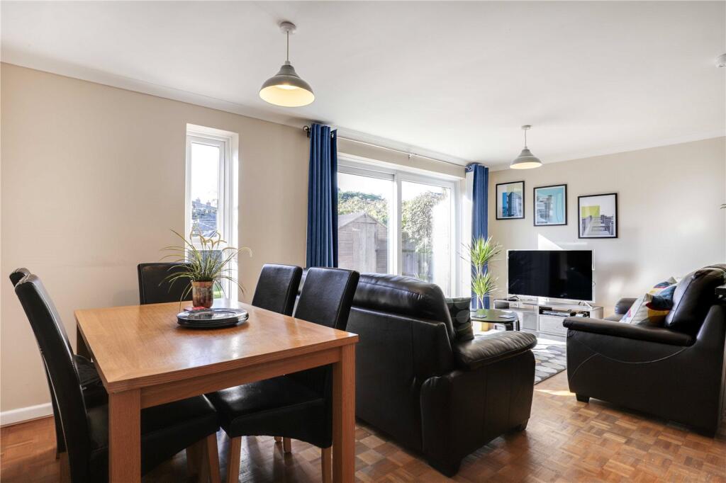Living/Dining Room