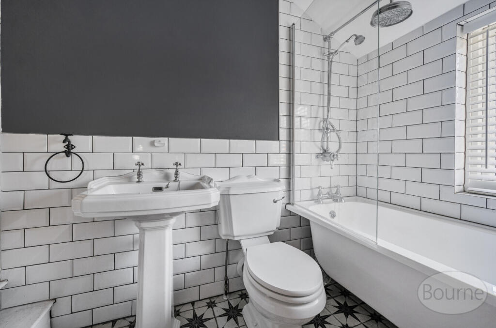 347495df-9a51-496...