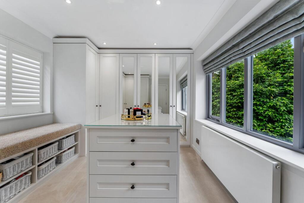 218 WOODFORD ROAD-38.jpg