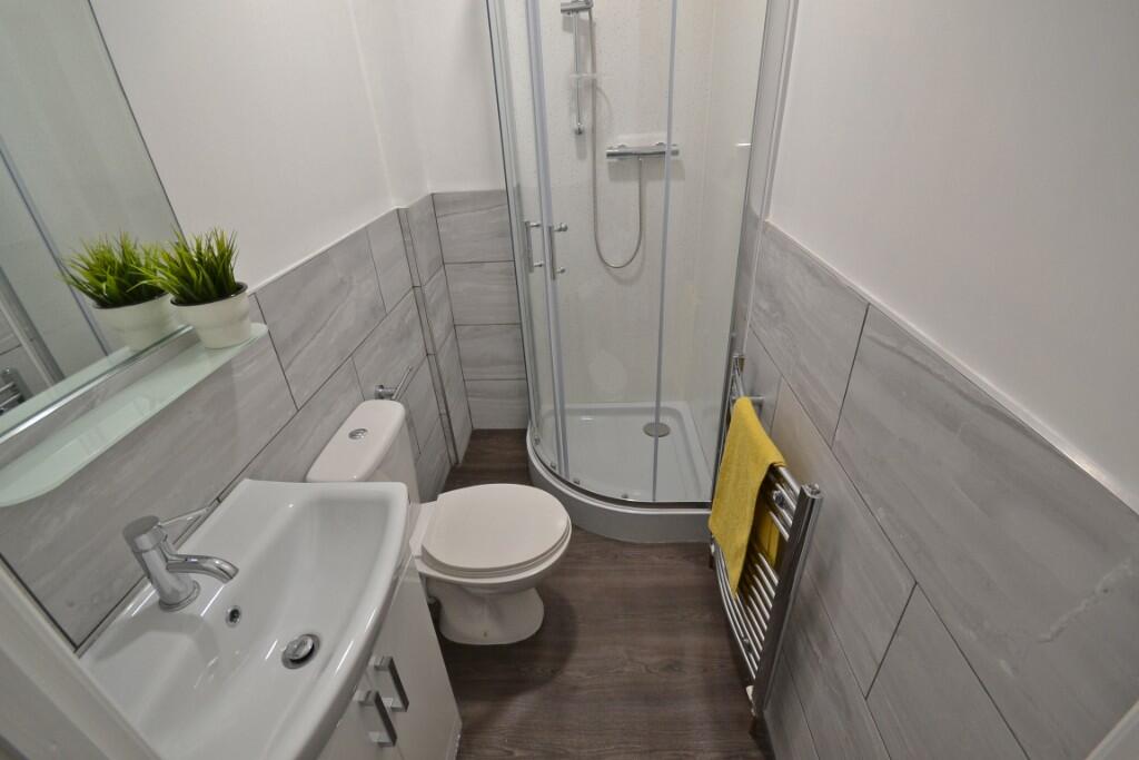 Bedroom 3 Ensuite