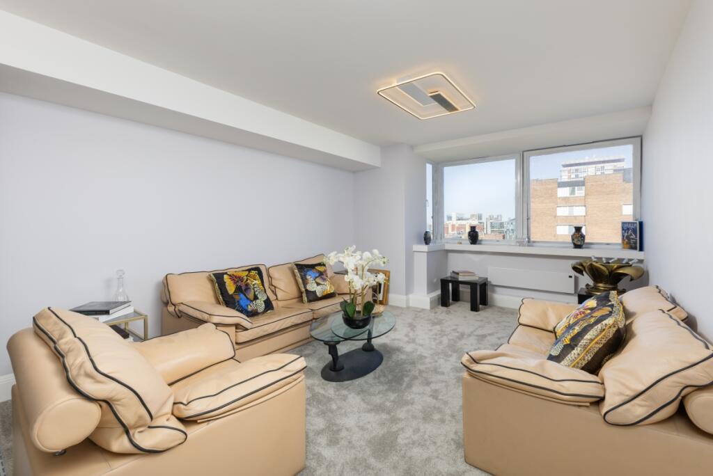 Porchester Place ...