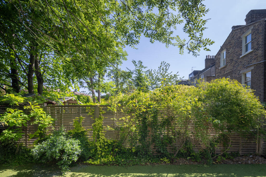 286317 - MontagueRdLondonE8-JSouteyrat-9112.jpg