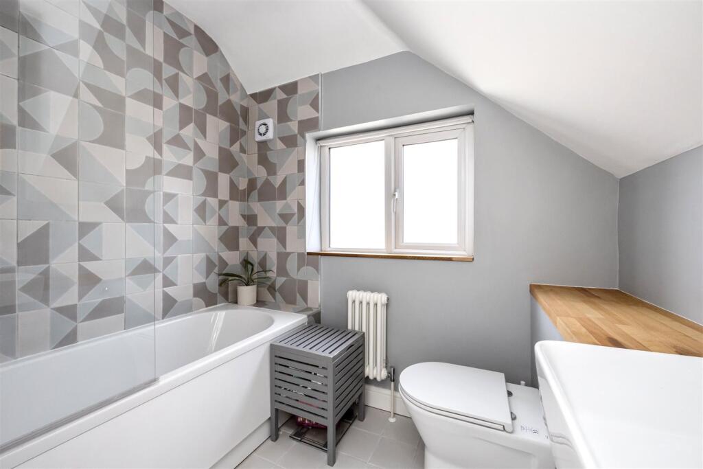 Hangleton Road 131 ATTIC BATHROOM.jpeg