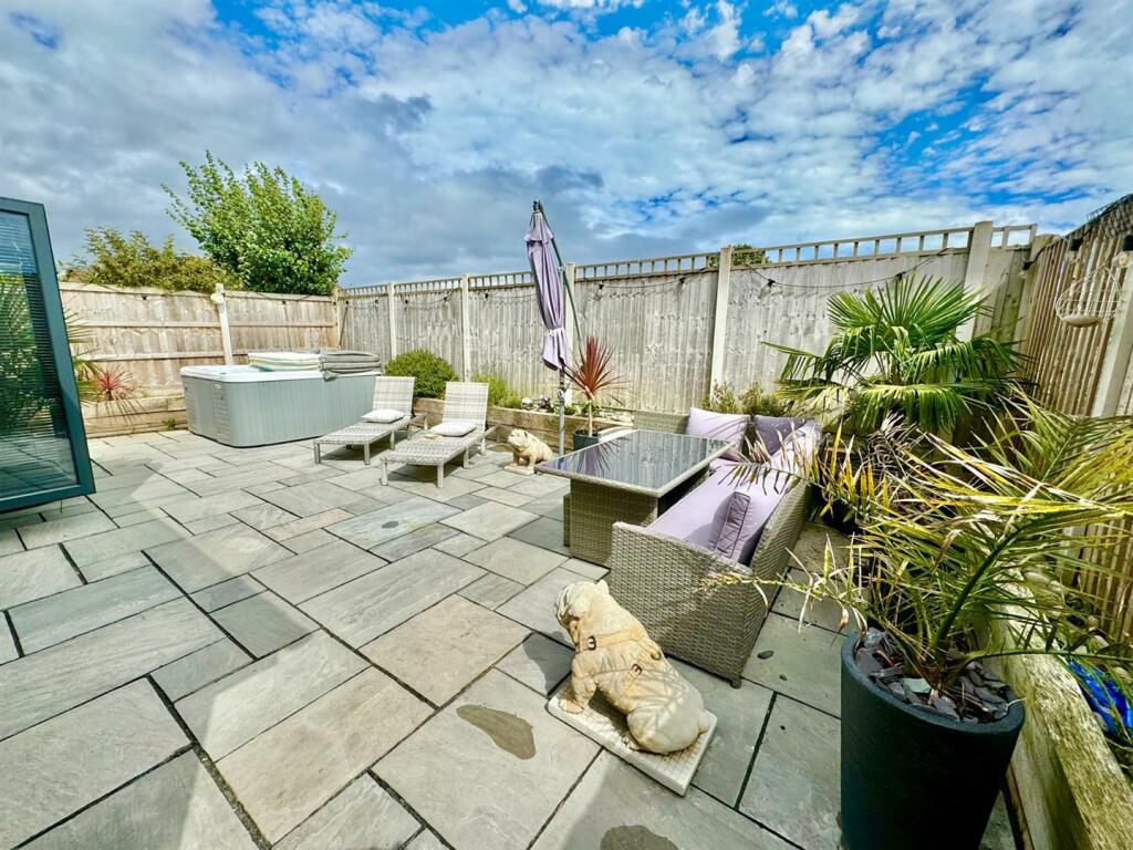 PHOTO-2024-08-04-21-24-53 (4).jpg