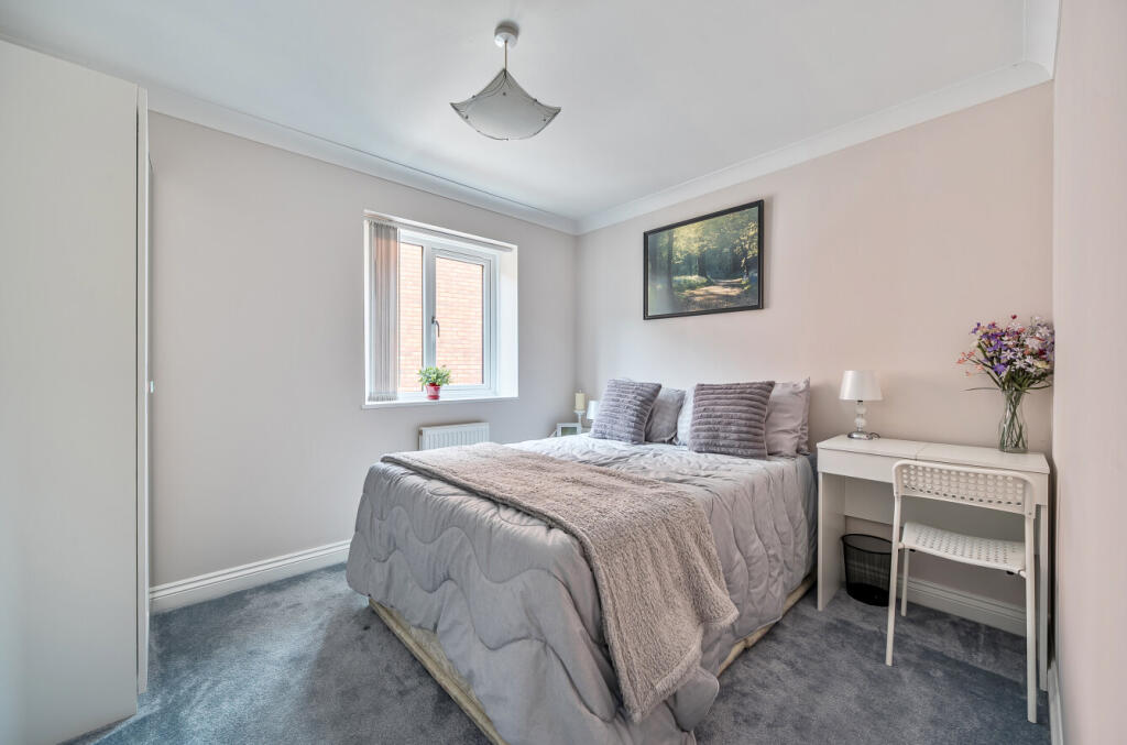 1392923-19-6942cf...