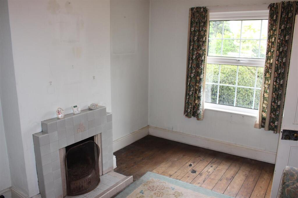 Front Sitting Room