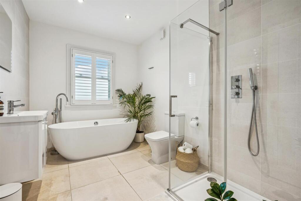 Saville Road, W4 - FOR SALE