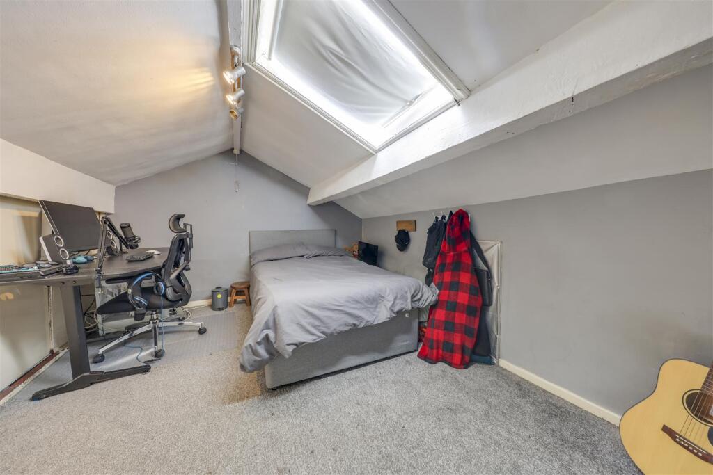 Bed 4