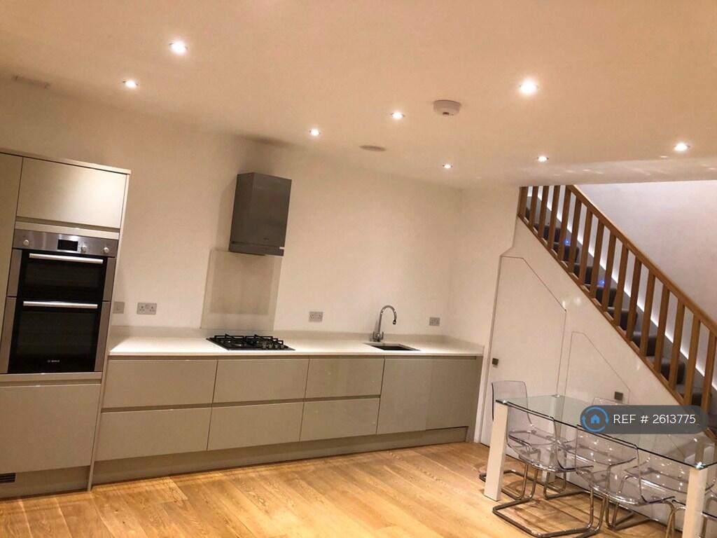 Kitchen/Lounge