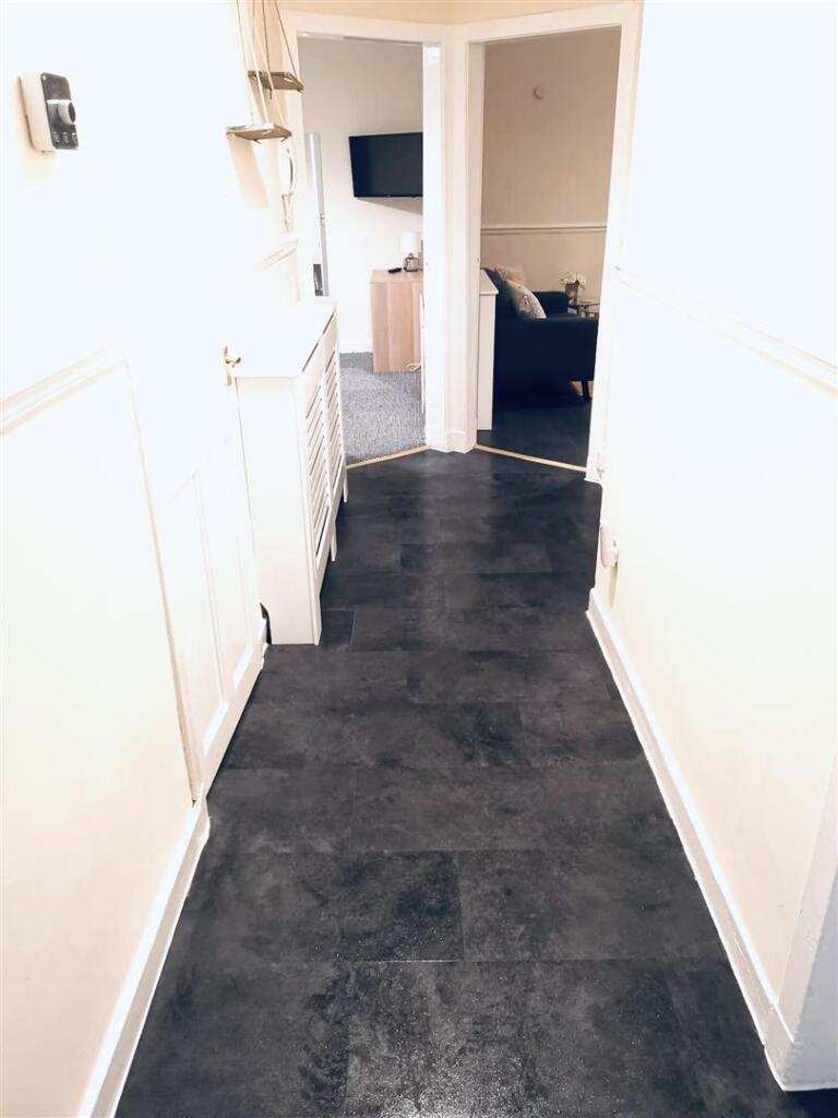 Flat 0:2, 91, Ashgill Road Glasgow 3.jpg