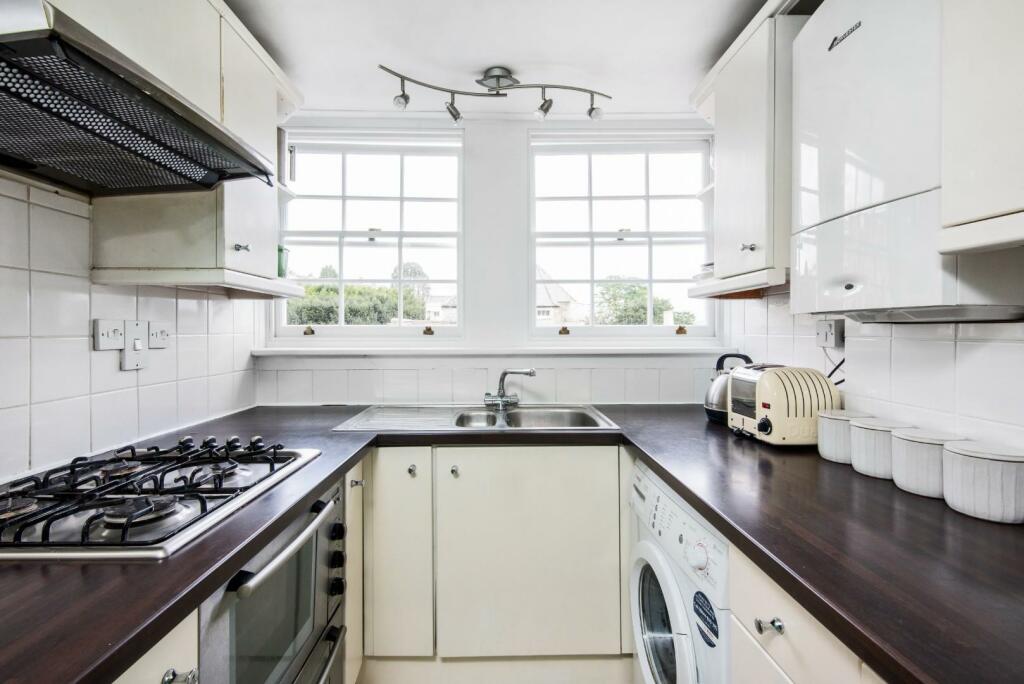 Flat 5, 28, Upper East Hayes Bath, BA1 6LP-8.jpg