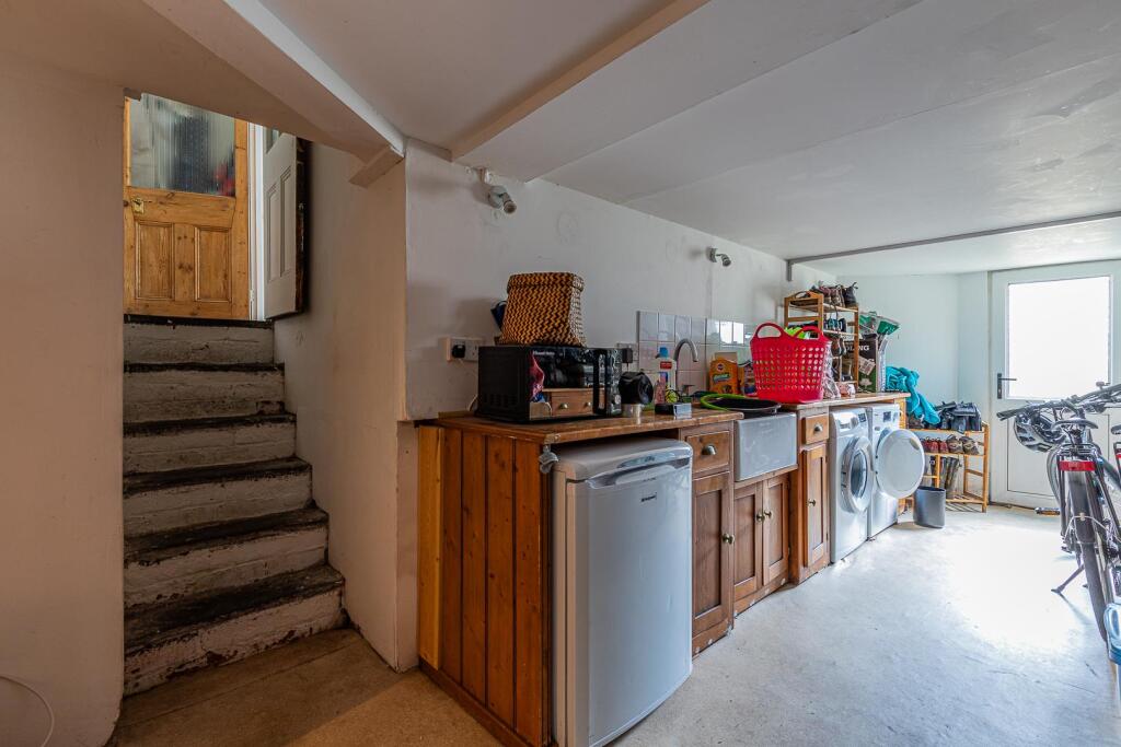 Kimberley Road 30-14.jpg