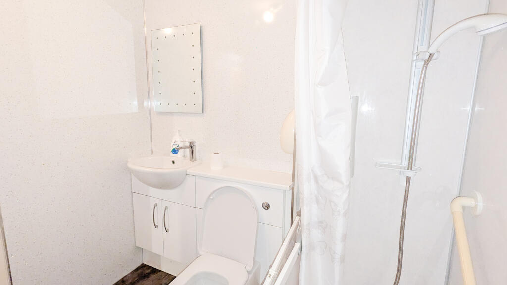 Wet room 2