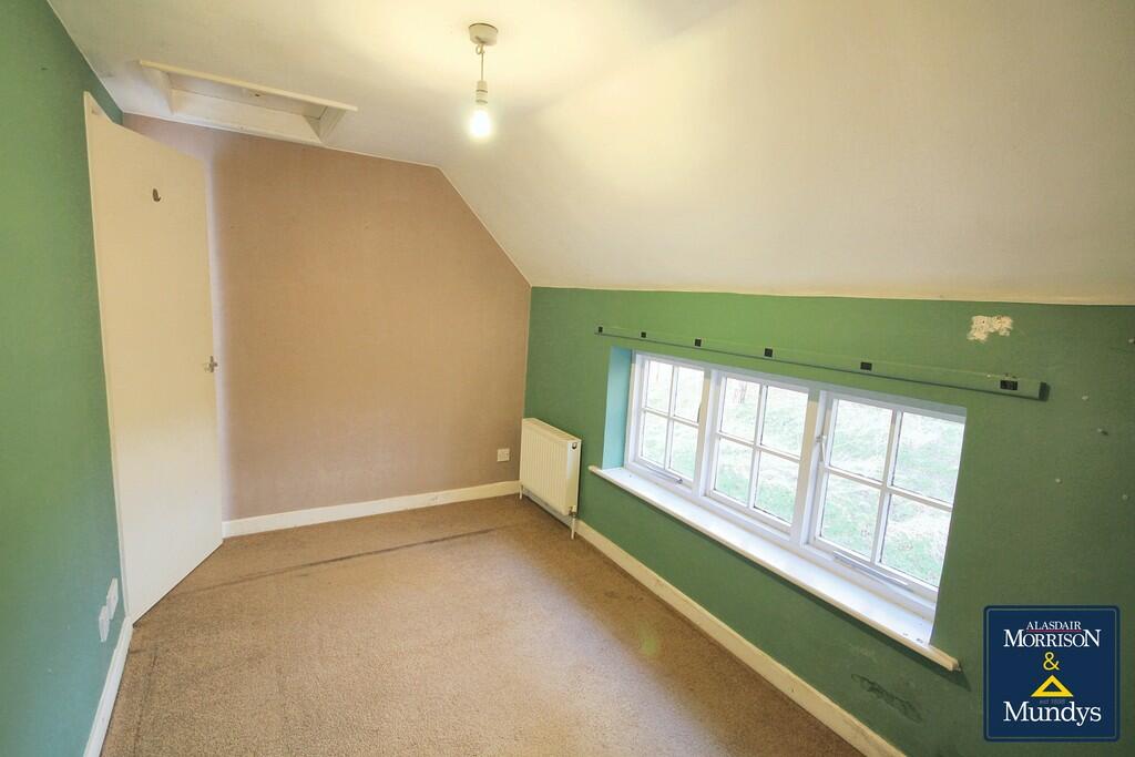 Mahew Cottage Bed...