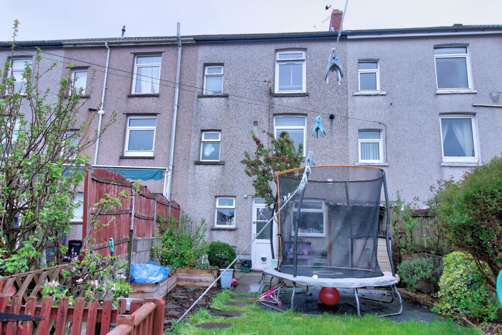 IMG_4359_60_61Interior4