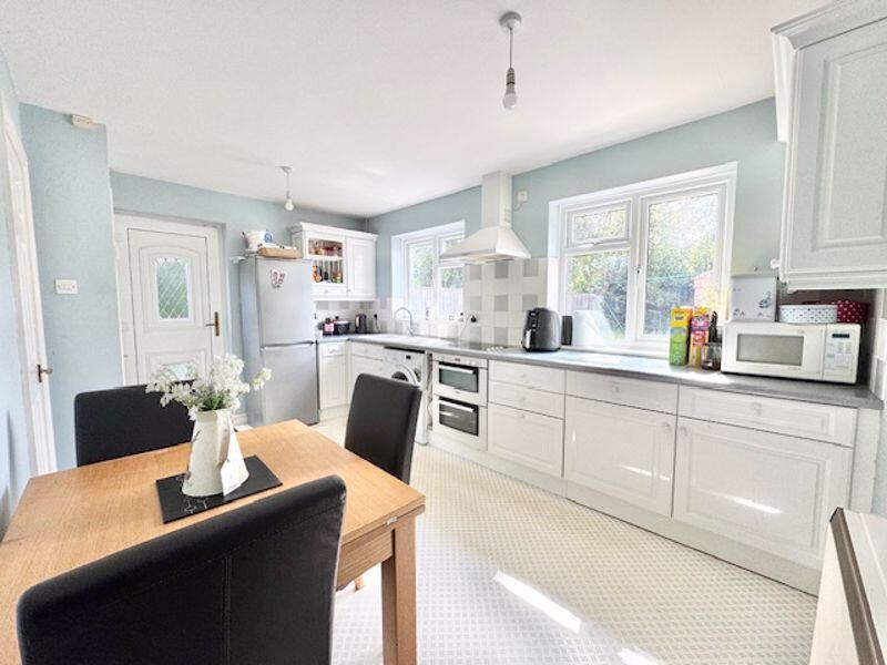 Kitchen diner