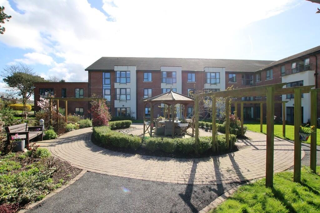 Kingswood Complex...