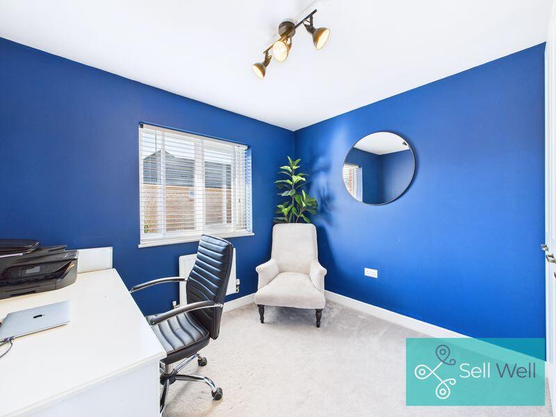 Bedroom/Office